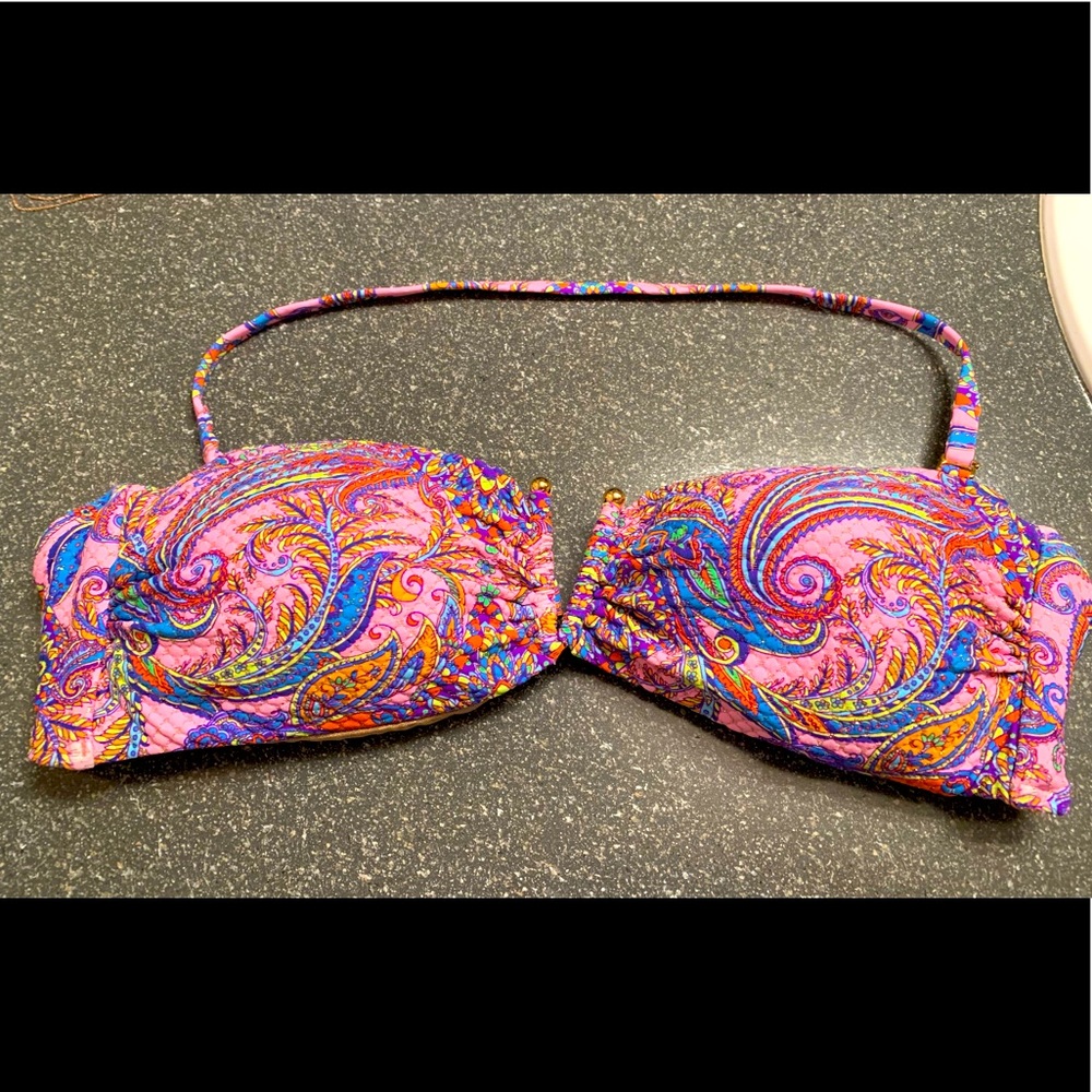 Like New LiluFama Bathing Suit!! Size Large Top & Bottoms